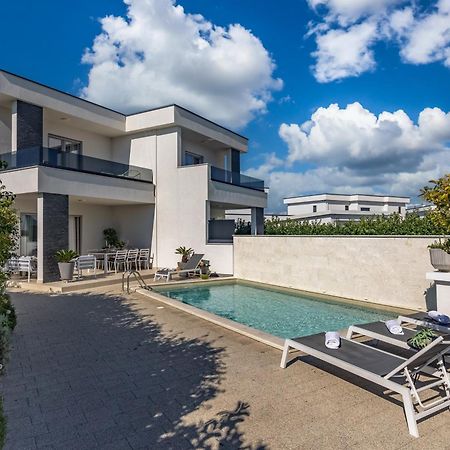 Holiday Home Ventum 시베니크 외부 사진