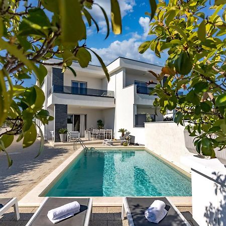Holiday Home Ventum 시베니크 외부 사진