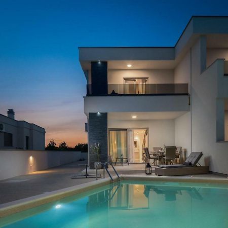 Holiday Home Ventum 시베니크 외부 사진